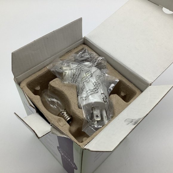 Scentsy Warmer Heavenly Angel Plug-In Cream And Gold Retired 2010 Nightlight - Picture 3 of 15